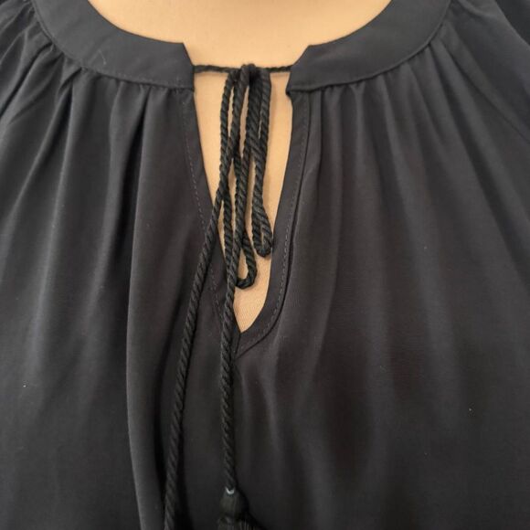 FIND ME PLUS Lightweight Black Peasant Boho Tie Front Blouse, NWT! Size 3XL - Picture 4 of 9
